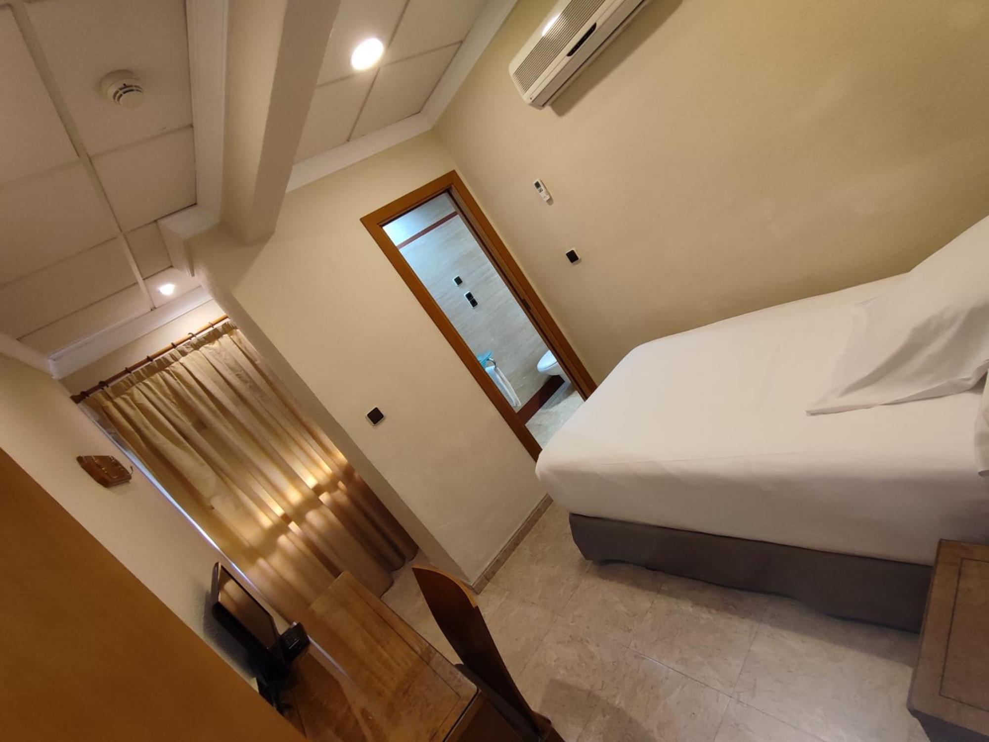 Hostal Moreno Silla Exteriör bild